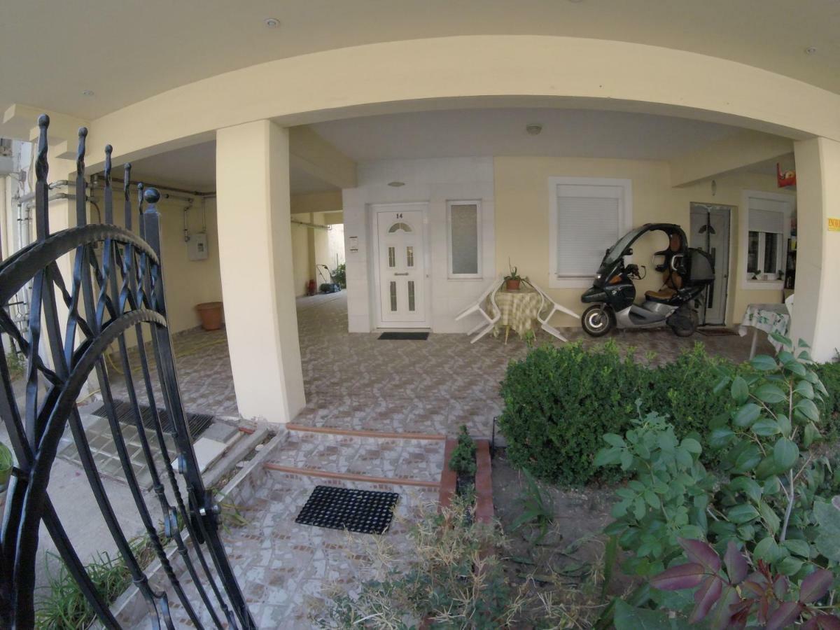 Nice And Cosy Studio Larissa Exterior foto